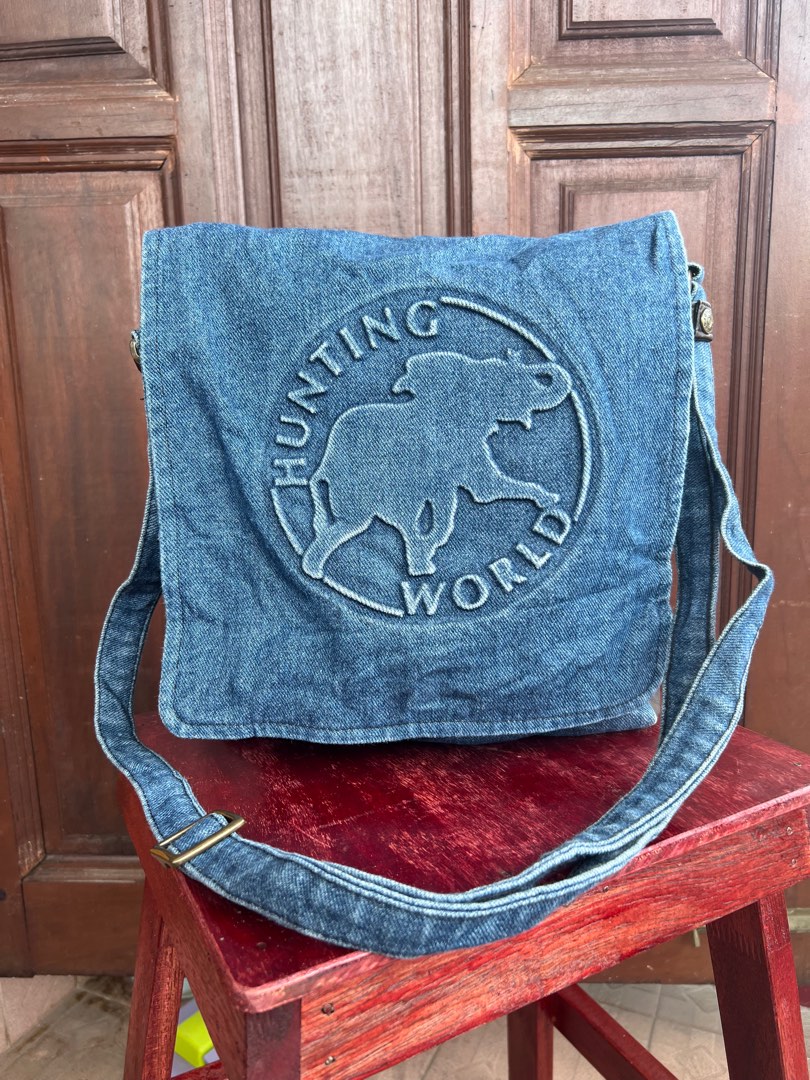 Hunting world sale sling bag price