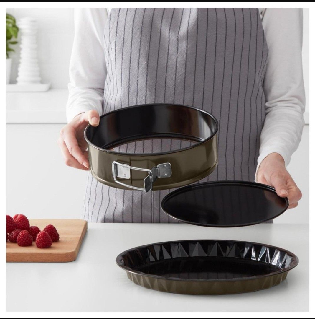 IKEA baking pan set on Carousell