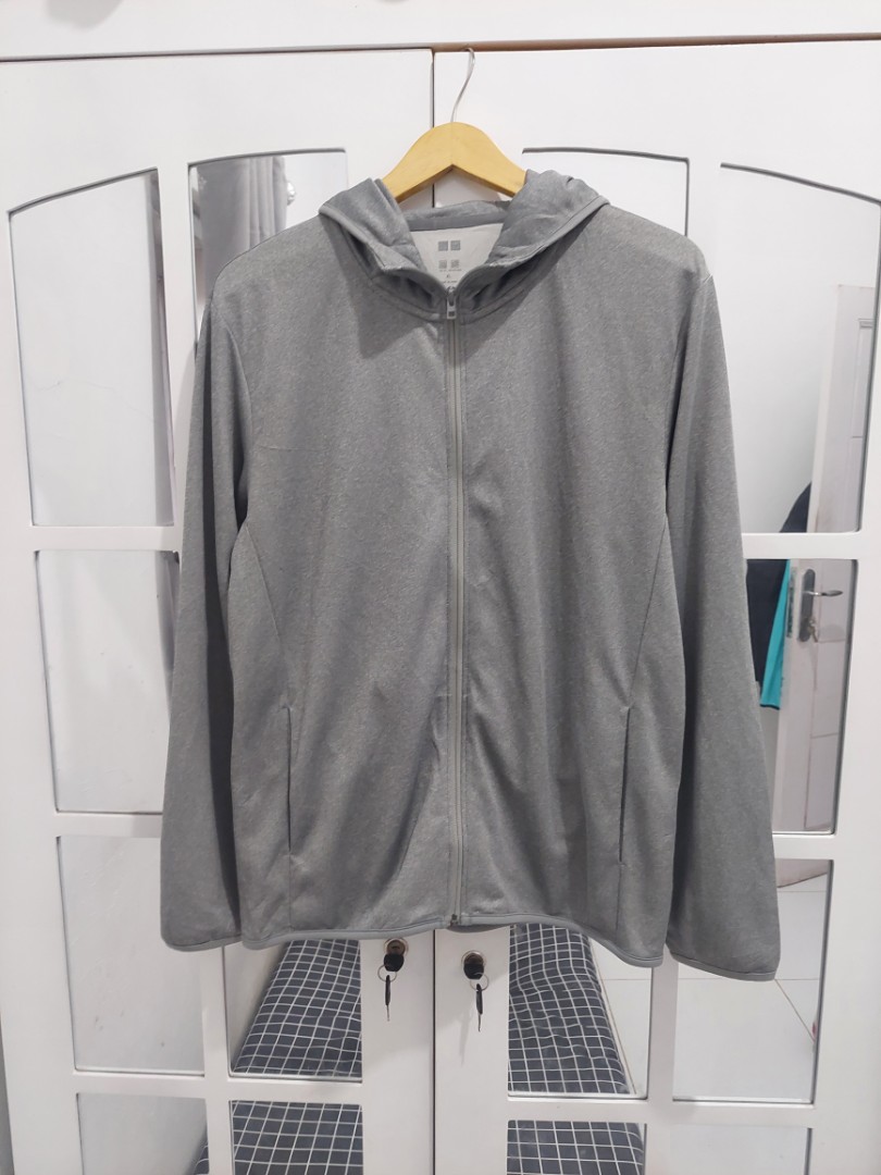 Jaket uniqlo dry ex anti bacterial on Carousell
