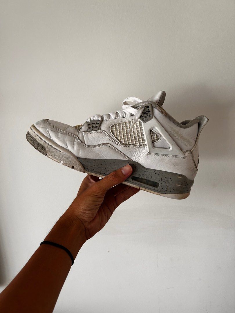 Beat up jordan 4 discount