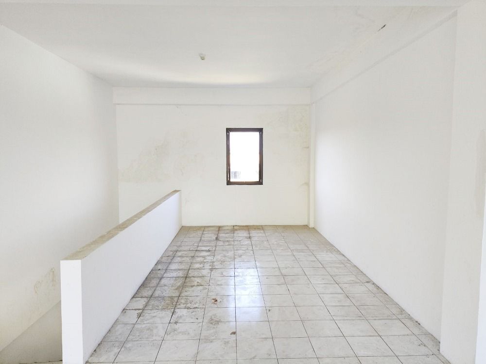 jual_ruko_3_lantai_di_ampenan__1690617150_da0339ff_progressive