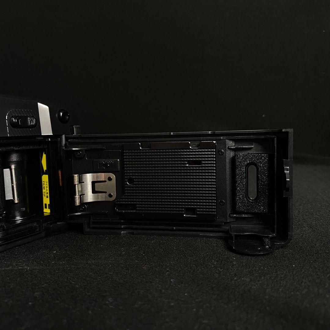 Konica Film Camera Zup 80 Super Zoom 35mm, Photography, Cameras on