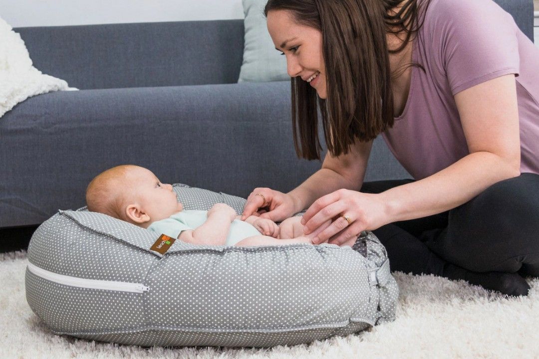 Leachco baby cushion / sleep pod / lounger, Babies & Kids, Baby Nursery & Kids Furniture