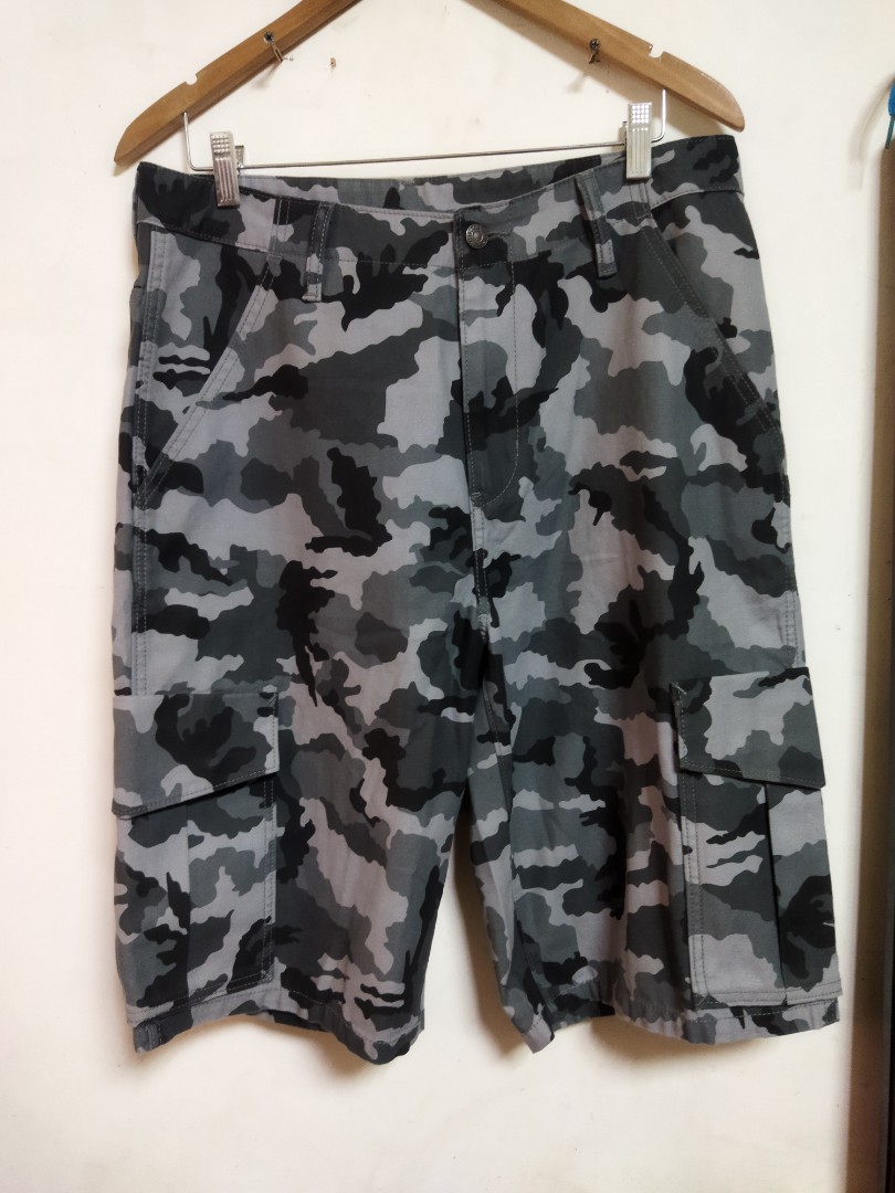 Levis camouflage cargo short on Carousell