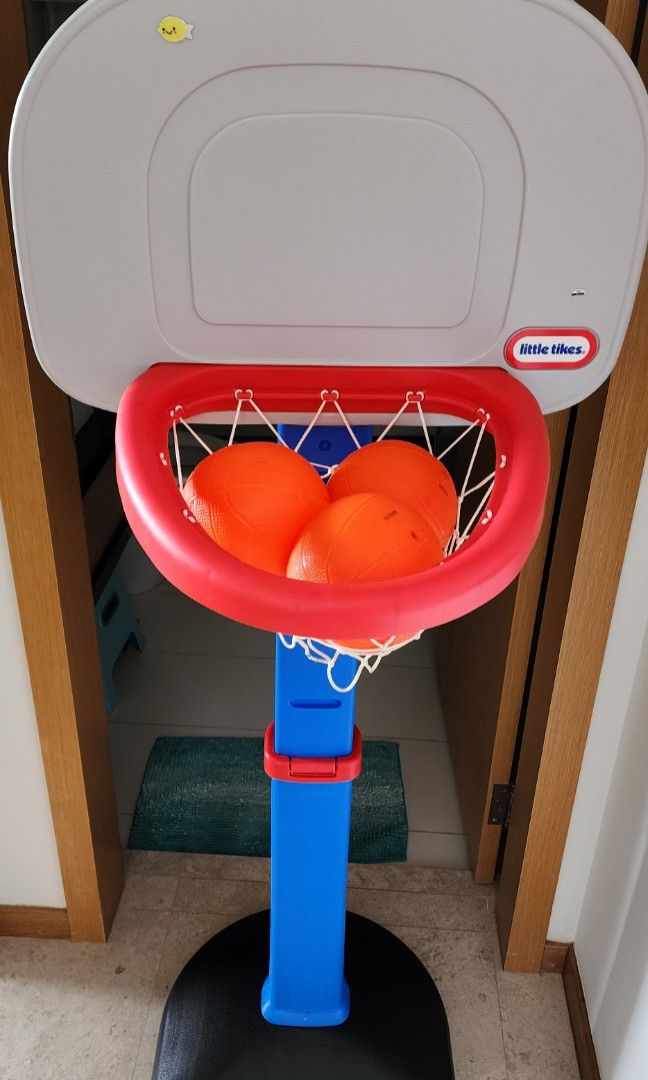 Little Tikes Basketball Hoop and Balls, Sports Equipment, Sports