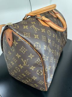 Negotiable CRAZY CLEARANCE SALE!!! Authentic LV Speedy 40 Monogram FREE  Twillly & SF, Luxury, Bags & Wallets on Carousell