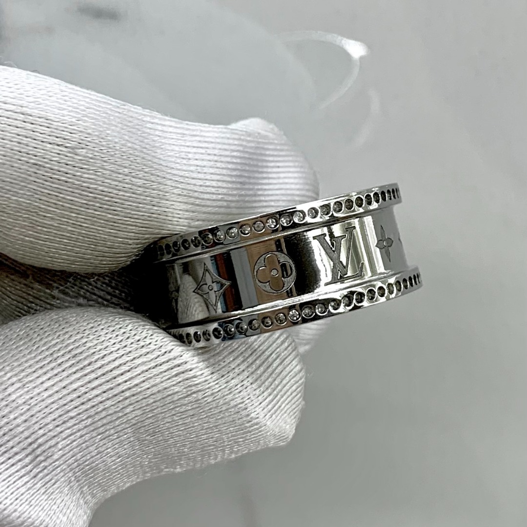 Louis vuitton roman numeral ring outlet