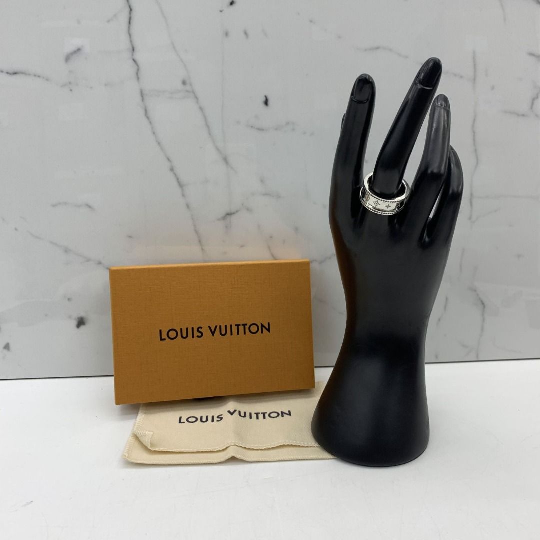 Shop Louis Vuitton 2022-23FW Monogram Unisex Street Style Silver Bridal  Logo Rings (M0903L, M0903M) by inthewall