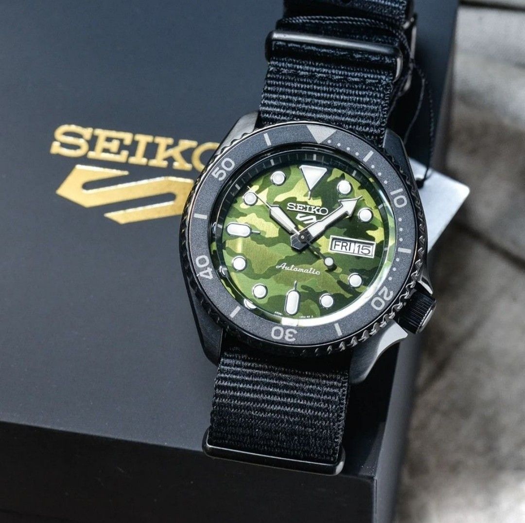 Men's fashion nylon cheap strap sports watch