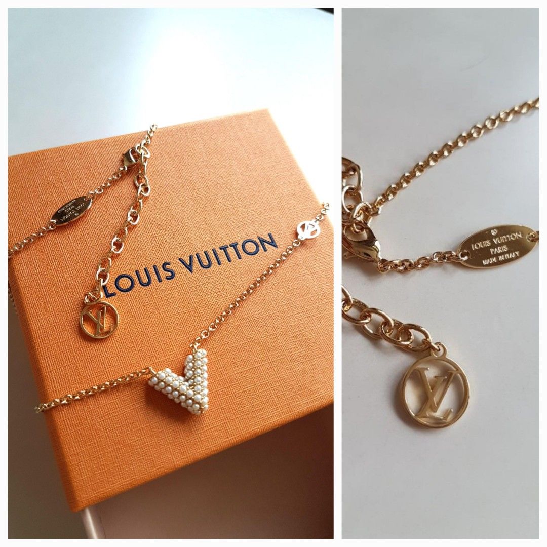 LV Essential V Necklace, Luxury, Accessories on Carousell