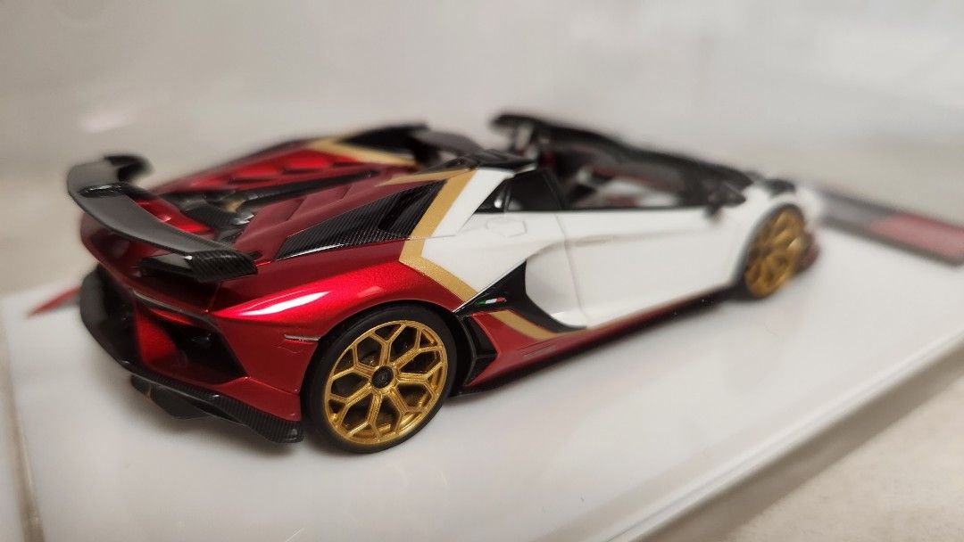 Make Up EIDOLON 1:43 Lamborghini Aventador SVJ Roadster EM669B Ad