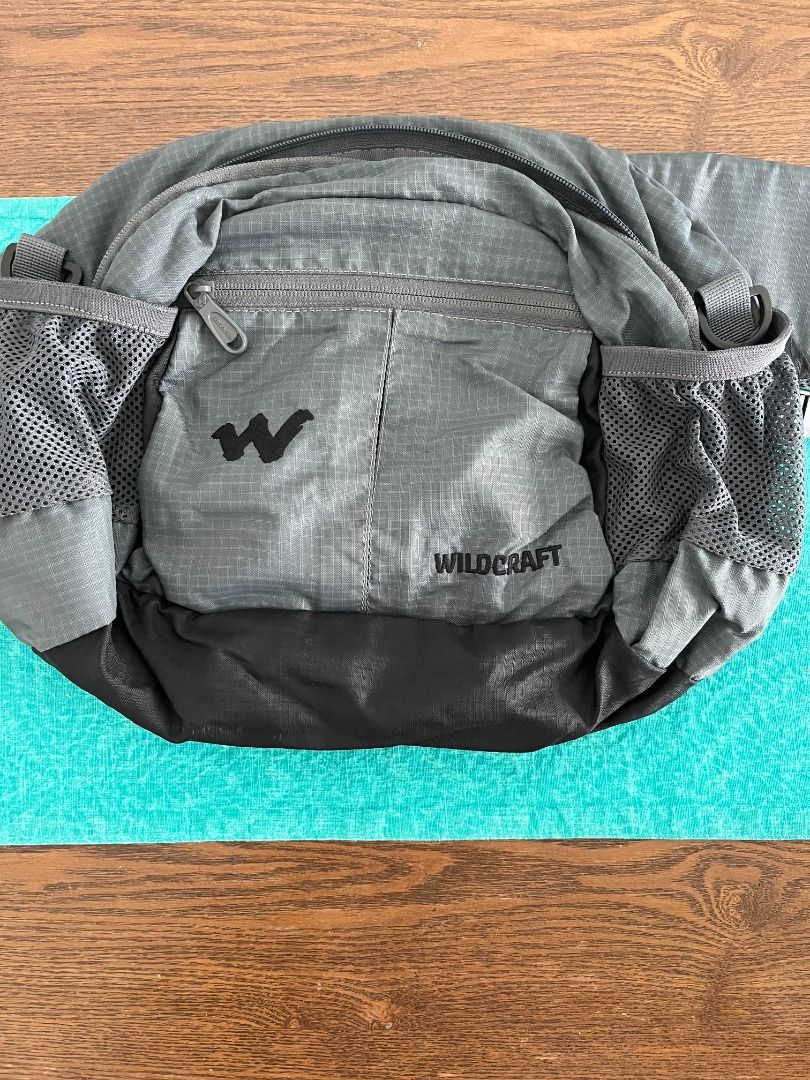 Medium size top sling bag