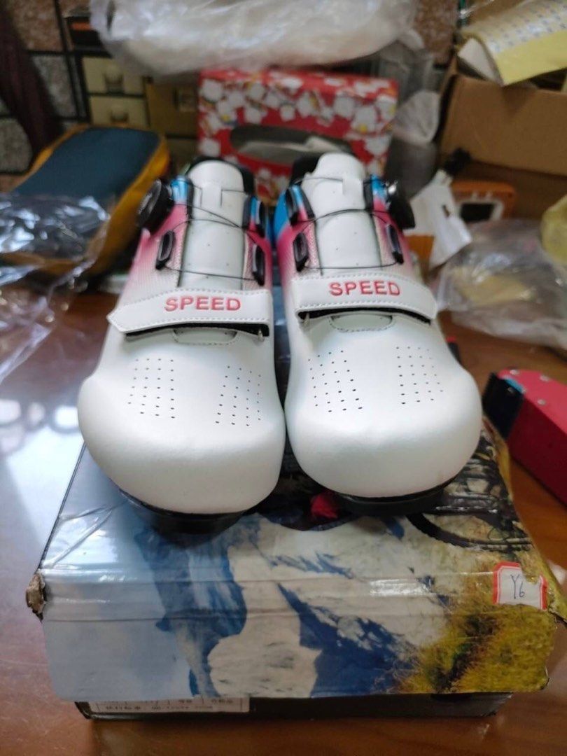 Women's cycling deals shoes size 7