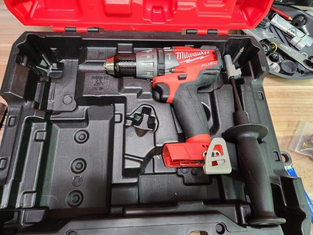 Milwaukee m18 fuel hammer drill, Everything Else on Carousell
