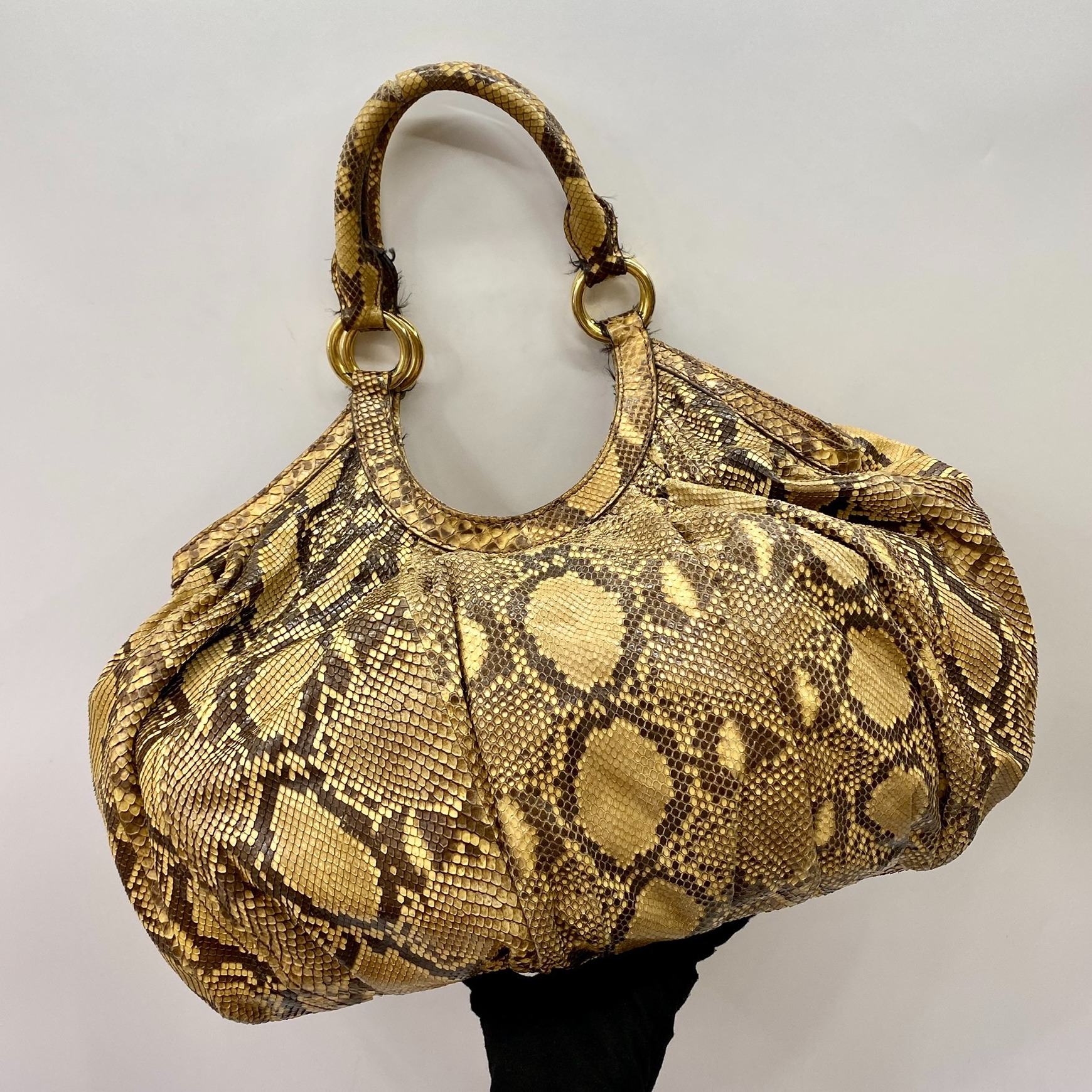 Miu miu online python bag