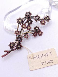 MONET brooch