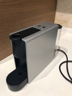 Nespresso coffee machine Essenza Mini. Comes with 1 free descaling