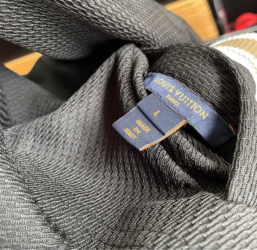 Louis Vuitton Louis Vuitton Reversible Jacke Monogramm Mantel Schwarz –  NUIR VINTAGE
