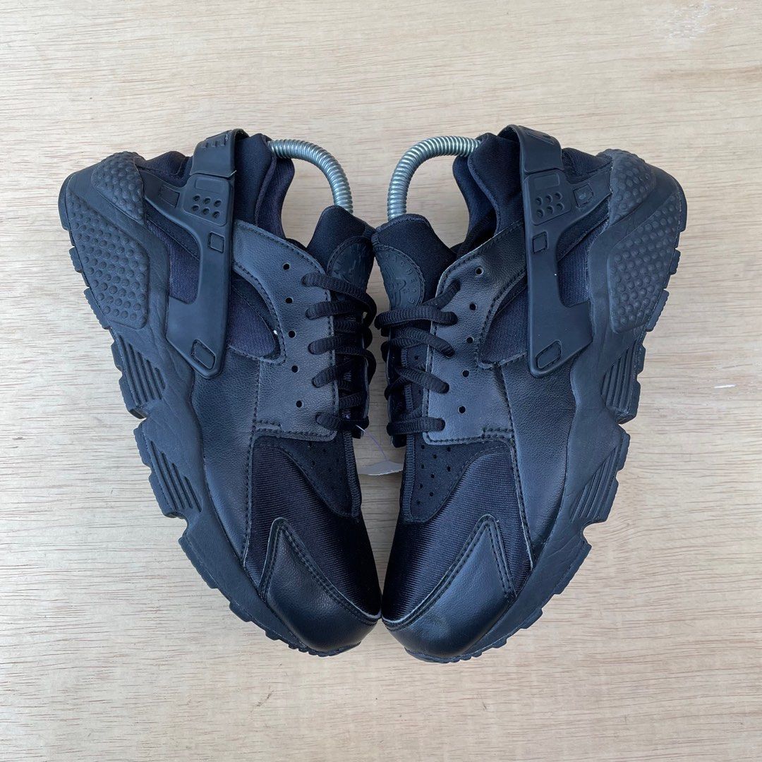 triple black hurache