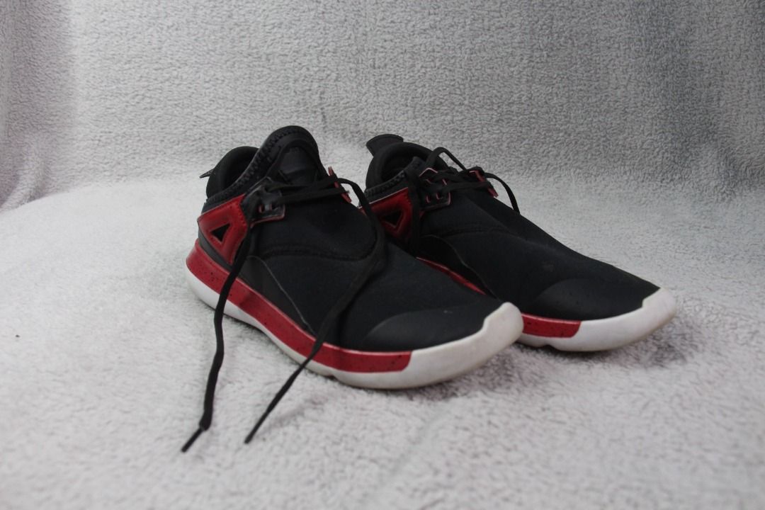 Jordan fly 89 black and red top