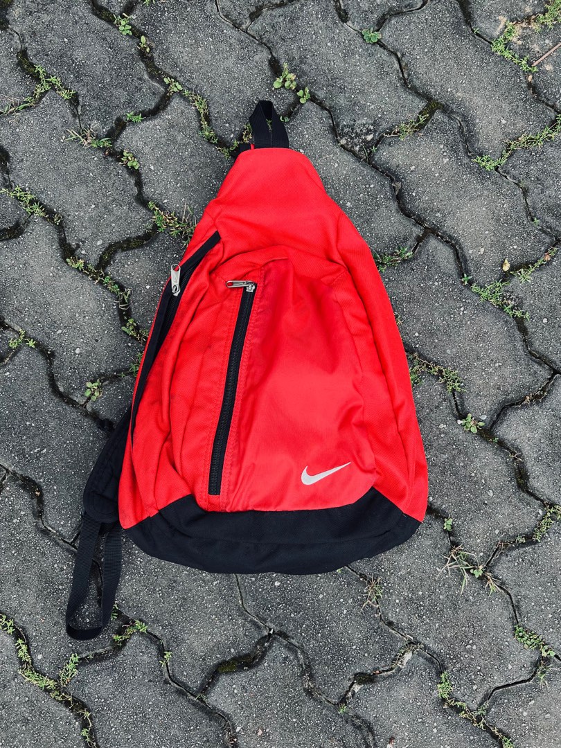 nike crossbody bag, Men's Fashion, Bags, Backpacks on Carousell