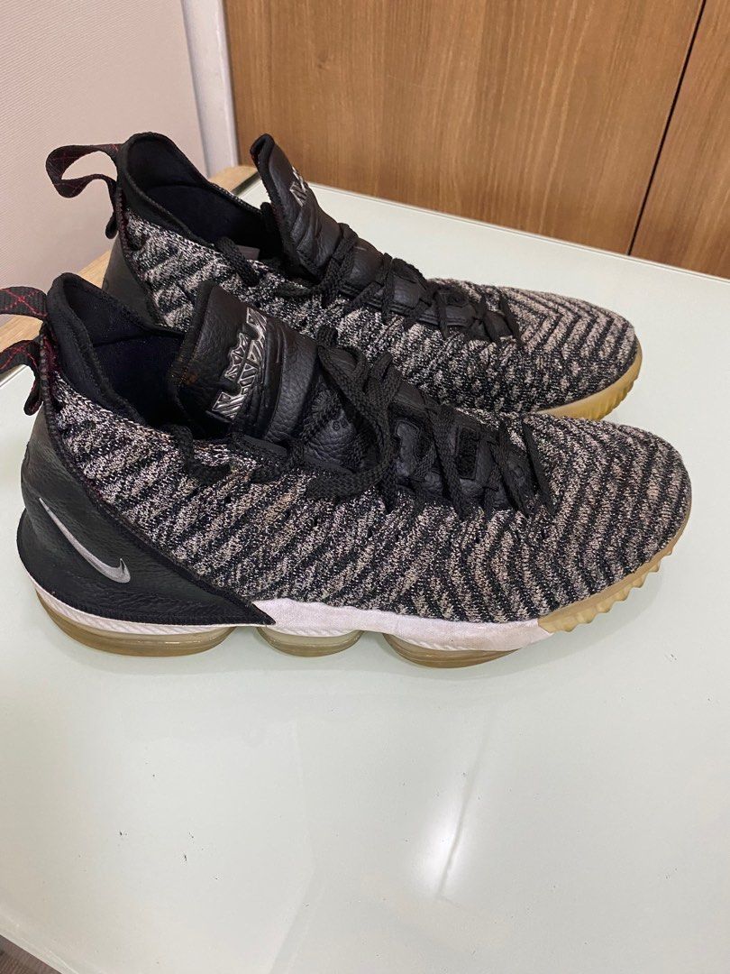 Lebron 16 oreo on feet deals