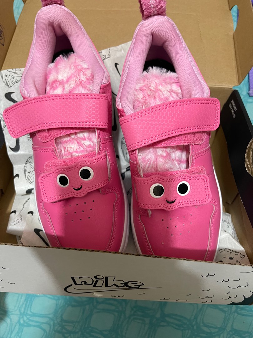 little girl pink nike shoes