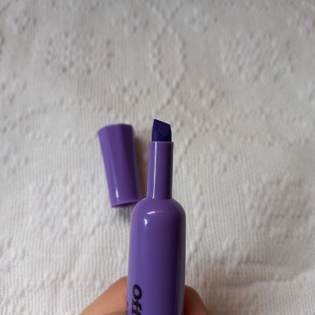 OFFICE DEPOT Purple/Violet Highlighter (Category: Stationery & School Supplies) located in San Jose. Submitted by sparklyfinds (Listing ID 1245873150, Image 2). Description: -On hand since 2018 -Used only to test Check out all stationery/writing materials in my listings: • MANUSCRIPT Modern Calligraphy Set with 2 nibs (https://carousell.app.link/9q9Xv11LXBb) • Three (3) Highlighter Set - Blue, Pink, Orange (https://carousell.app.link/S8b7384LXBb)