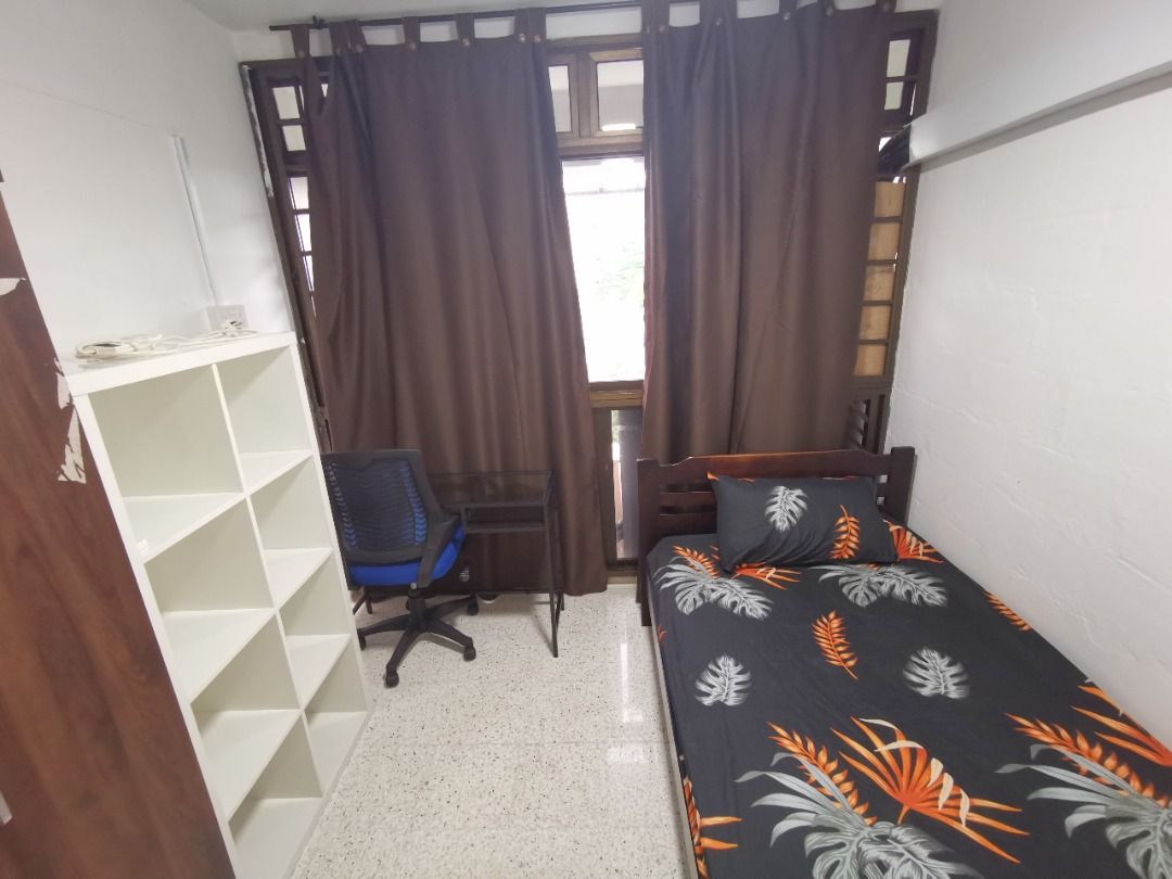 Outram Park MRT / Tanjong Pagar MRT / Chinatown MRT / Available 18 Sept