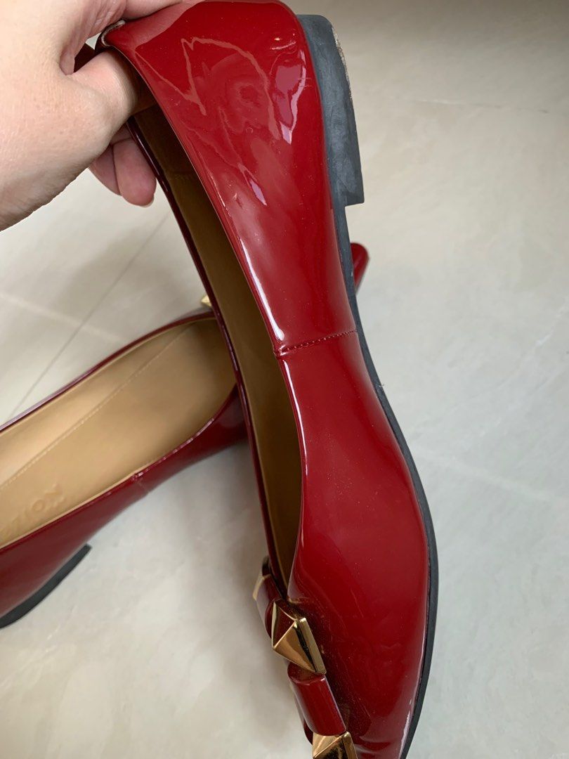 Red flat discount heel shoes