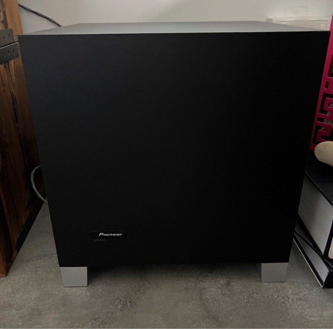 Pioneer 5+1 home theater entertainment audio sound system with sub woofer and blu ray dvd player