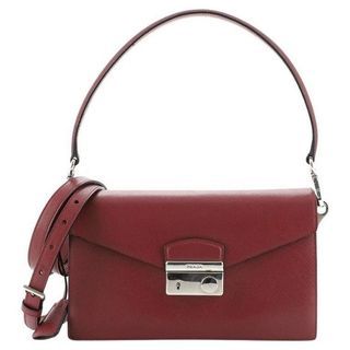 Prada Saffiano Lux Bicolor EW tote (BN2608) handbag: A quick