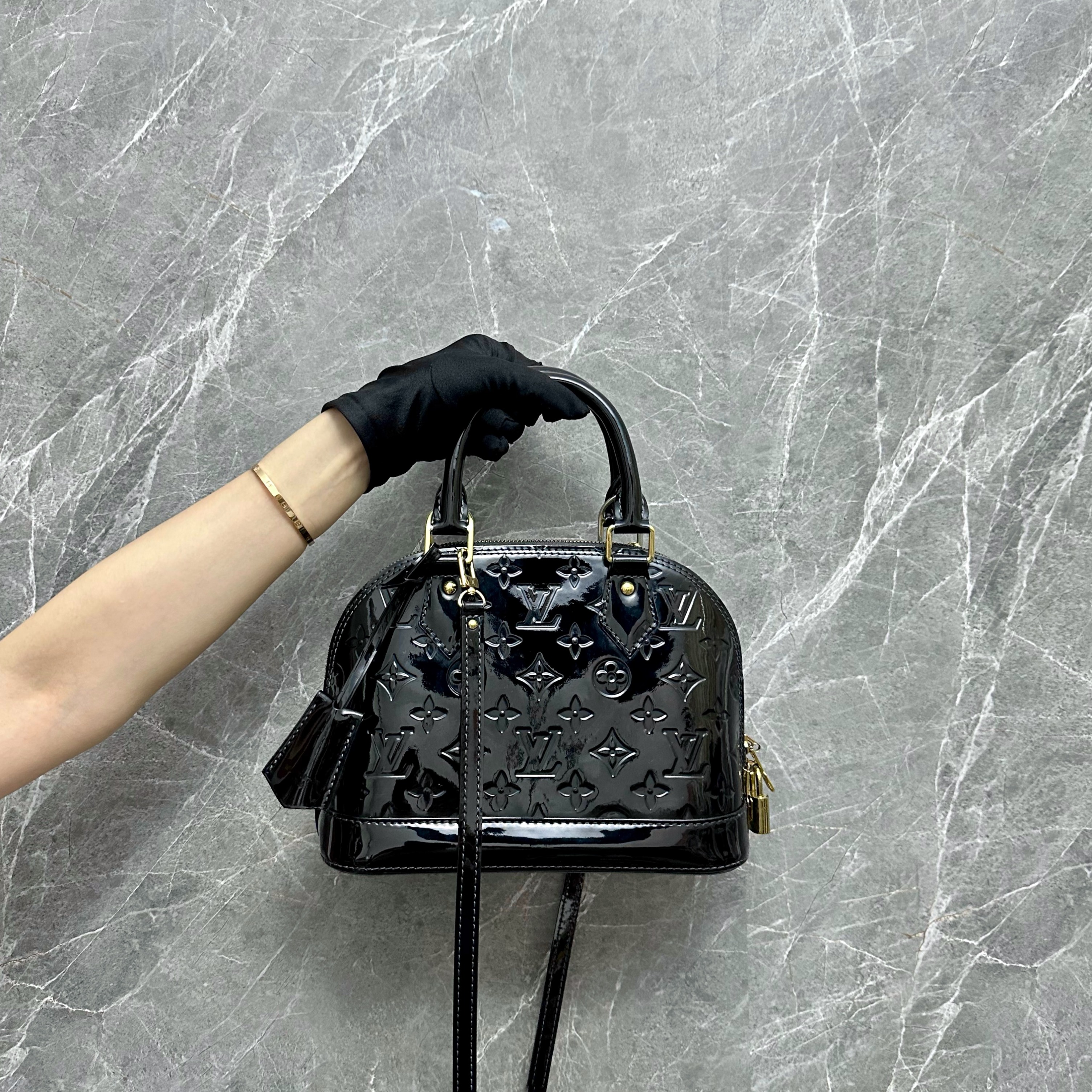 Alma bb vernis black clearance