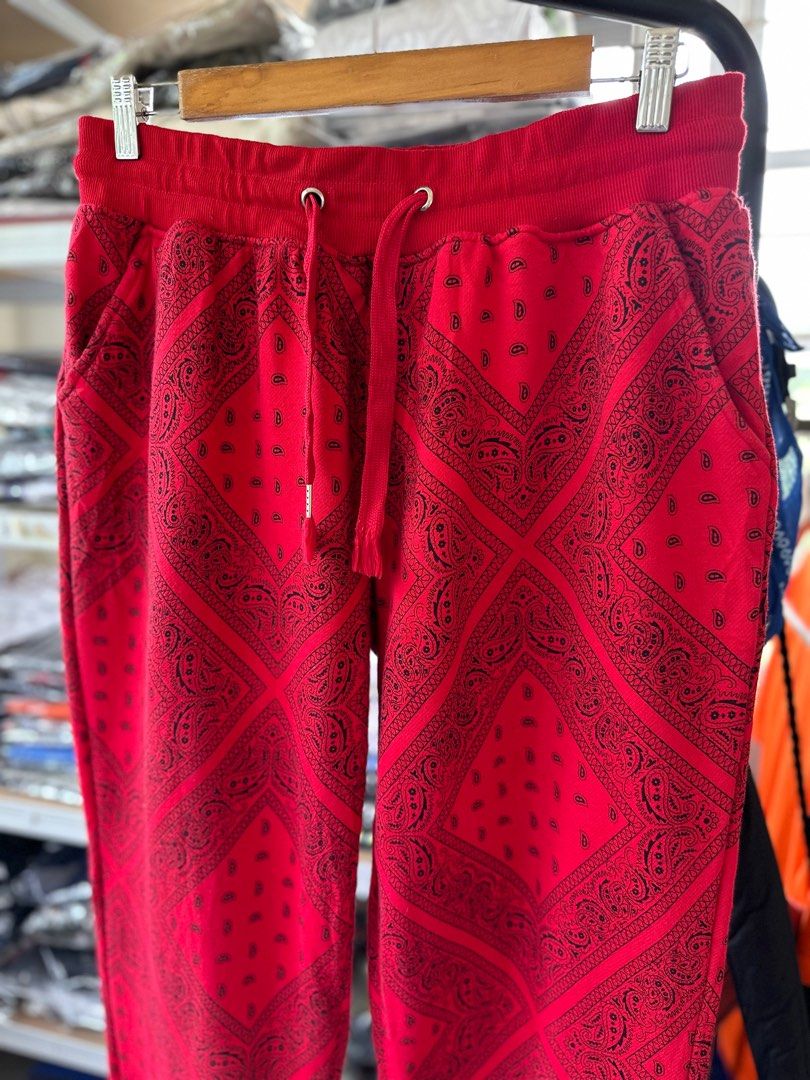 Red hotsell bandana joggers