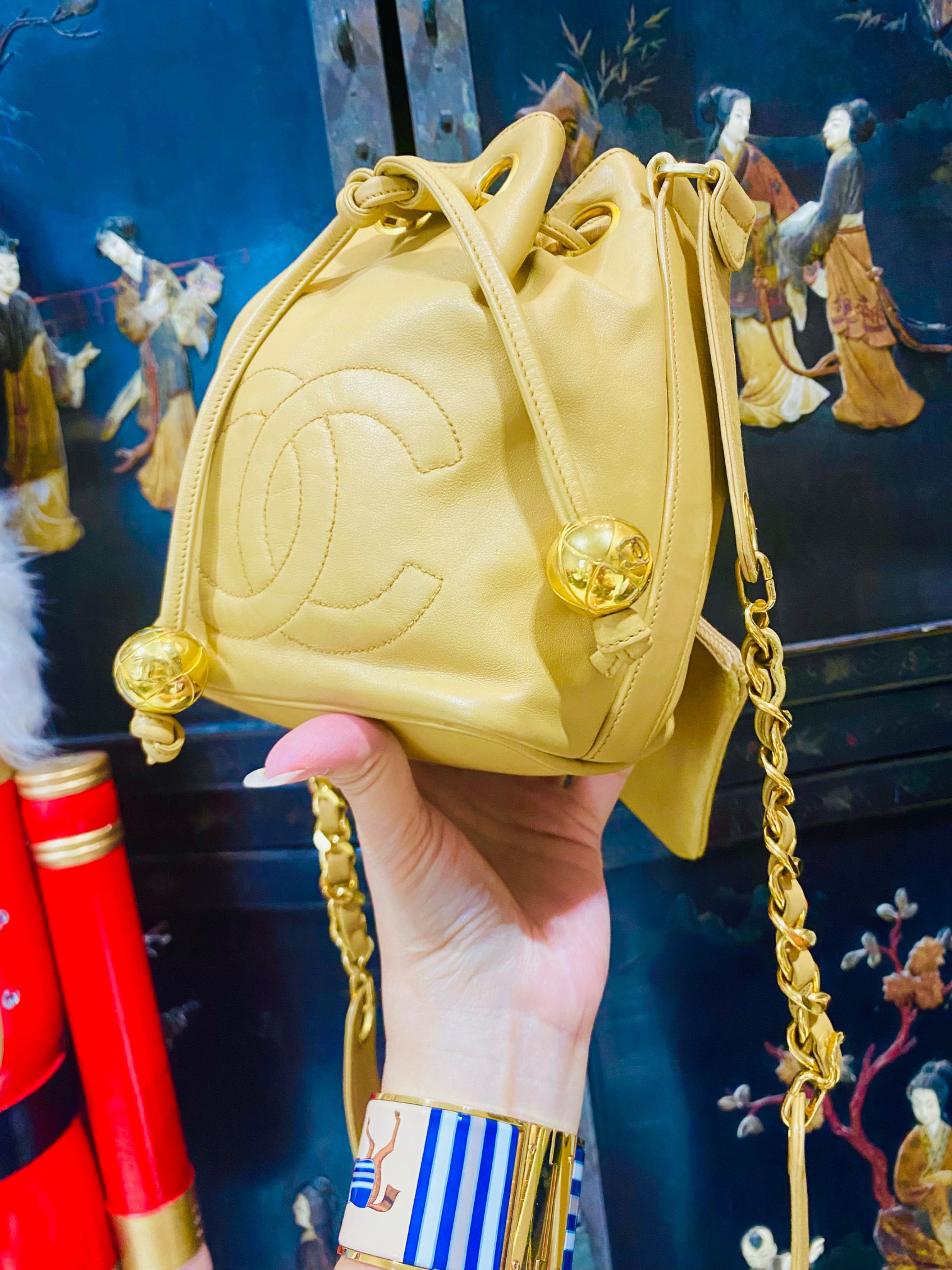 CHANEL Bag, Vintage CHANEL Bucket Bag, Luxury, Bags & Wallets on Carousell