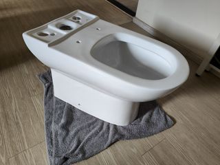 (Category: ) located in . Submitted by zoomsale (Listing ID 1245832801, Image 1). Description: .