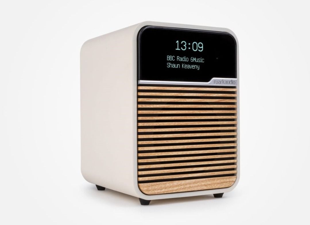 Ruark Audio R1 MK4 Deluxe Bluetooth Radio, Audio, Soundbars, Speakers ...