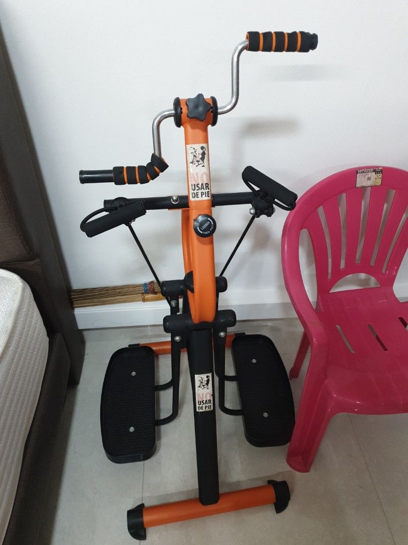 Exercise machine small clearance