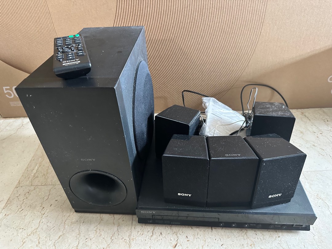 Sony DAVTZ140 DVD Home Theater System, Audio, Soundbars, Speakers