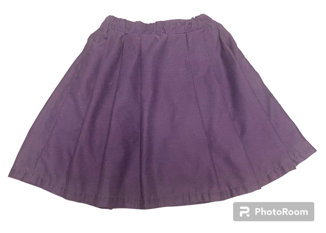 SSHS Kinder School Uniform (Category: Skirts) located in Manila. Submitted by branded.preloved099 (Listing ID 1245835068, Image 1). Description: SSHS Kinder School Uniform Personal preloved Girls Skirt Waist: 24 cm / 9 1/2 inches Length: 37 cm / 14 1/2 inches.