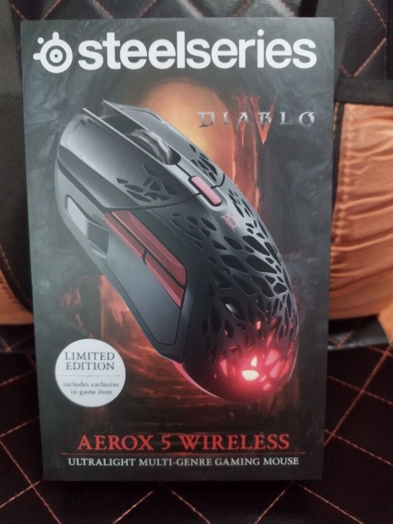  SteelSeries Aerox 5 Wireless – Diablo IV Edition