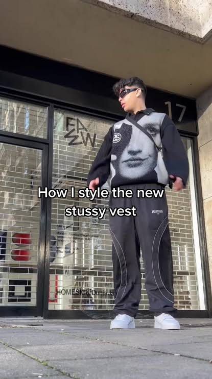 stussy photo jacquard vest