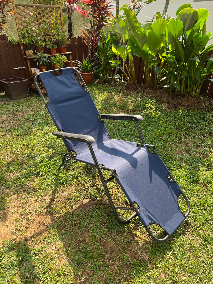Sun lounge long chair retractable, Furniture & Home Living, Outdoor