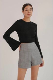 The Willow Label Camy Flare Sleeve Knit Top
