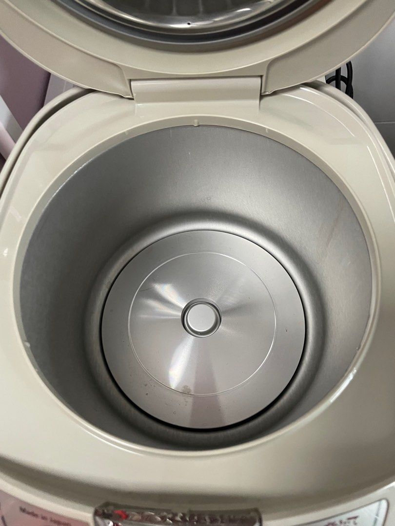 Tiger Rice Cooker Made in Japan, TV & Home Appliances, Kitchen