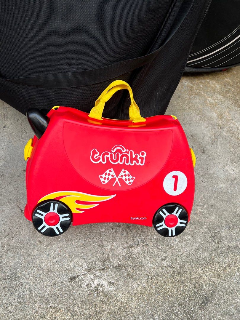 Lightning mcqueen trunki new arrivals