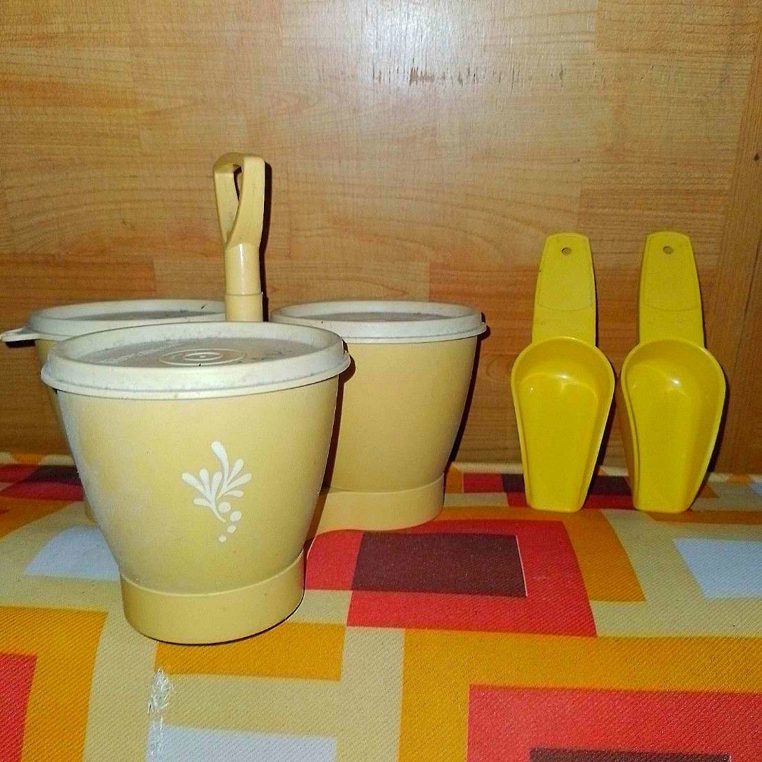 Big tupperware caniste, Furniture & Home Living, Kitchenware & Tableware,  Food Organization & Storage on Carousell