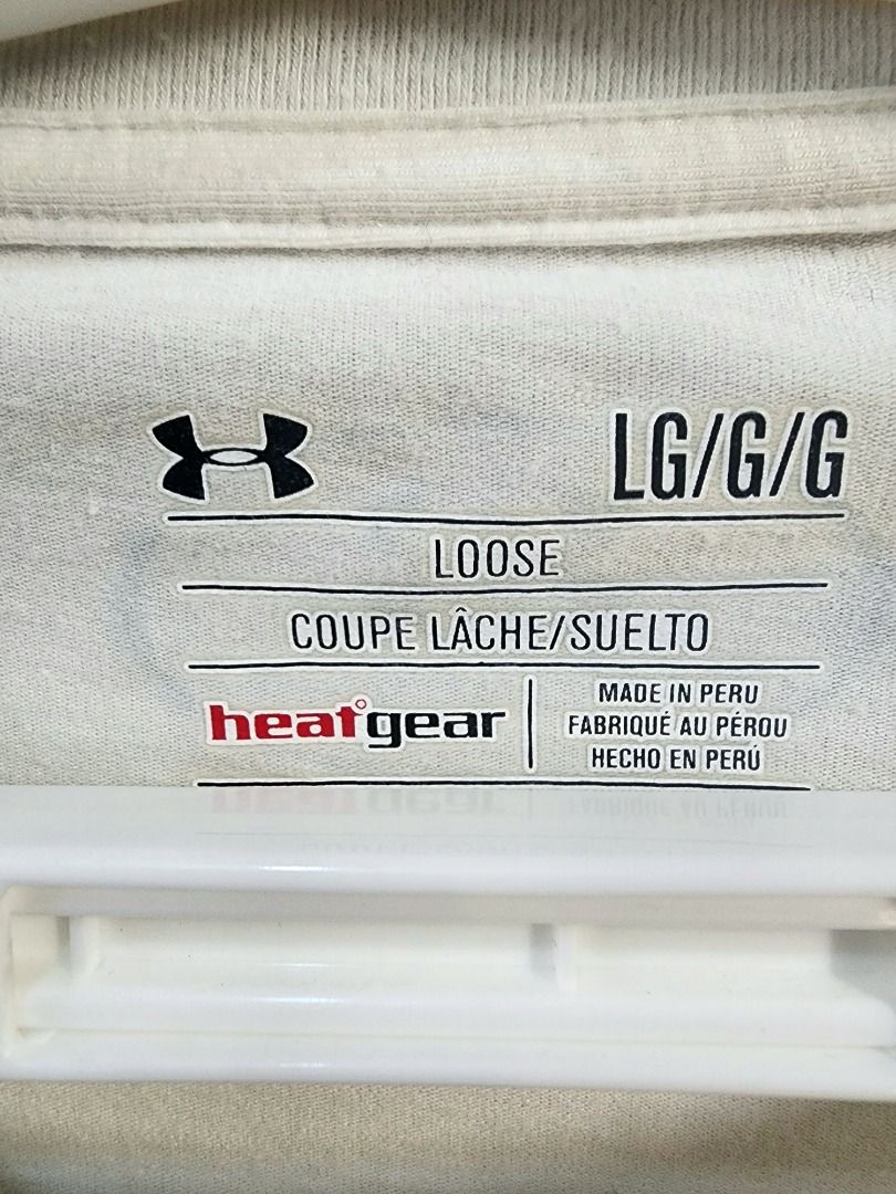 Under Armour (Stephen Curry THREE ZERO) (Category: Activewear) located in Pasig City. Submitted by yayamanin_mg (Listing ID 1245892533, Image 2). Description: Size: Large Width: 22.5" Length: 29" Excellent Condition Authentic.