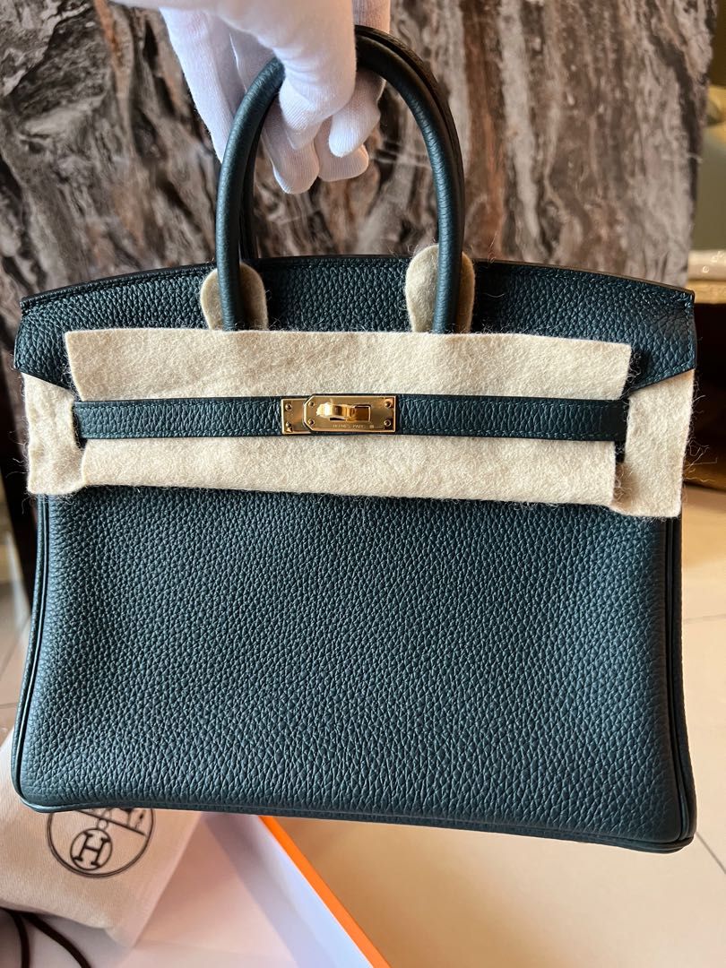 Hermes Birkin 25 Vert Cypress Togo Ghw, Women's Fashion, Bags & Wallets,  Tote Bags on Carousell