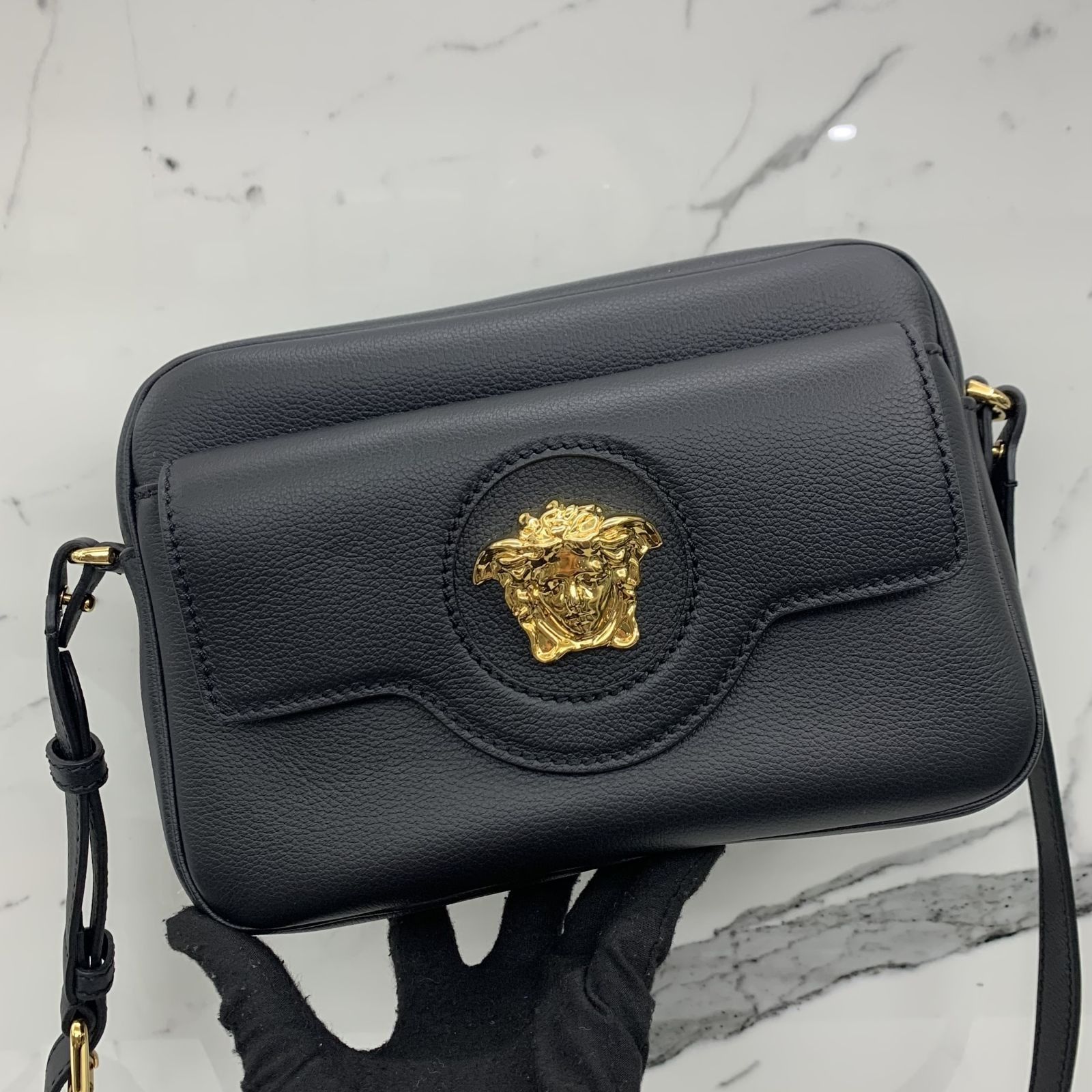 Versace leather shoulder bag hotsell